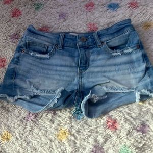 Buckle Jean shorts Stella denim size 24 good condition and quality